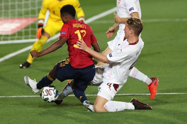 胡金秋16+12孙铭徽加时赛绝杀 广厦险胜深圳